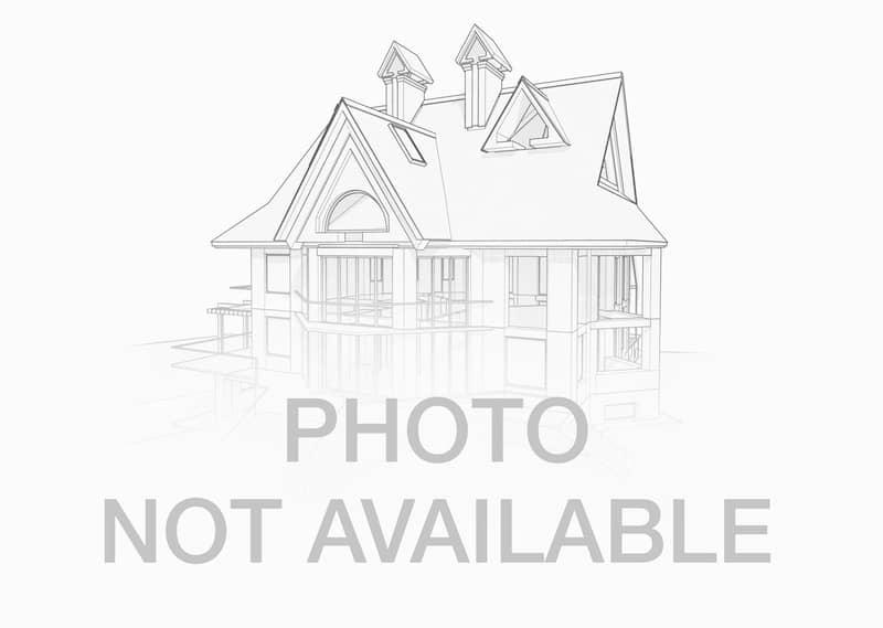 39 W TIMBERLINE Drive, Blue Grass, IA 52726